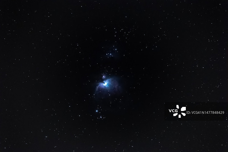 夜空中猎户座中猎户座星云M42的天文图像图片素材