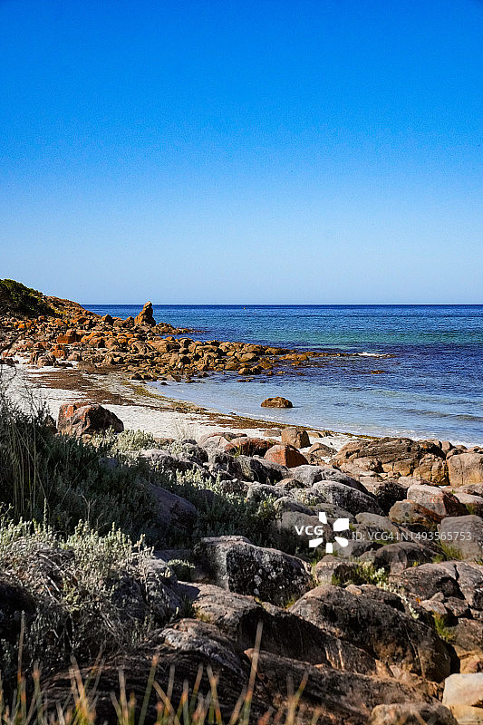 澳大利亚，蔚蓝的天空衬托着美丽的海景图片素材