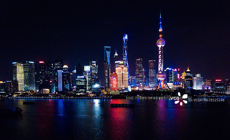 夜上海的天际线图片素材