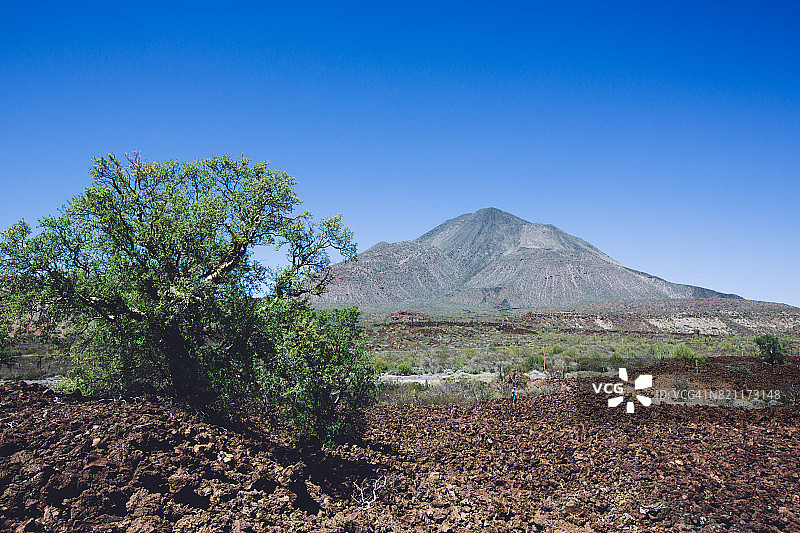火山的三个处女图片素材