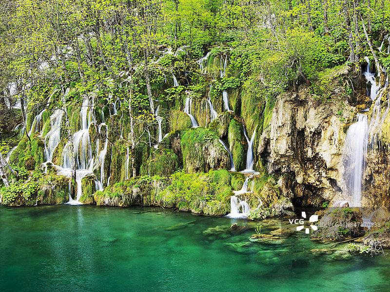 Plitvice国家湖泊公园的瀑布图片素材