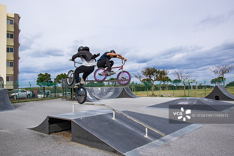 小轮车骑士、日本冲绳图片素材