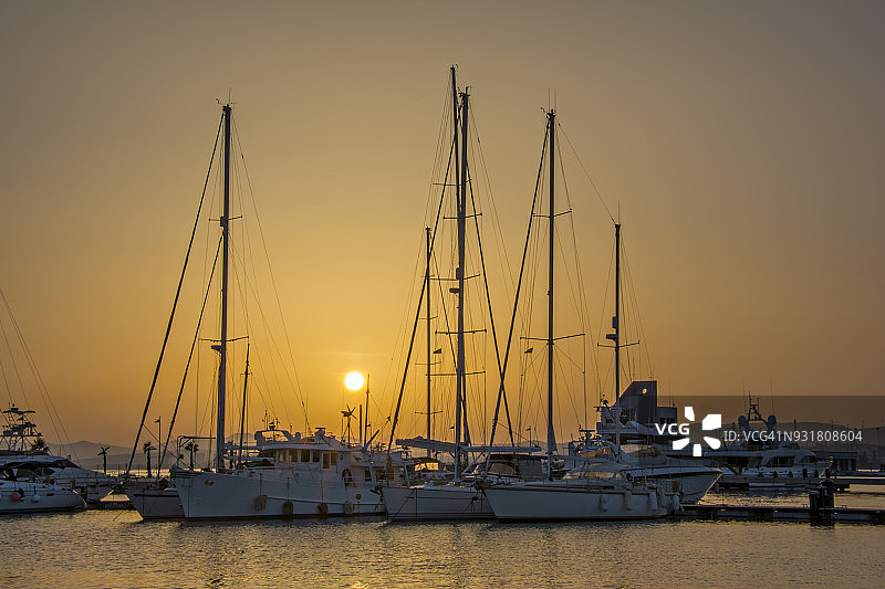 直布罗陀滨海湾美丽的日落图片素材