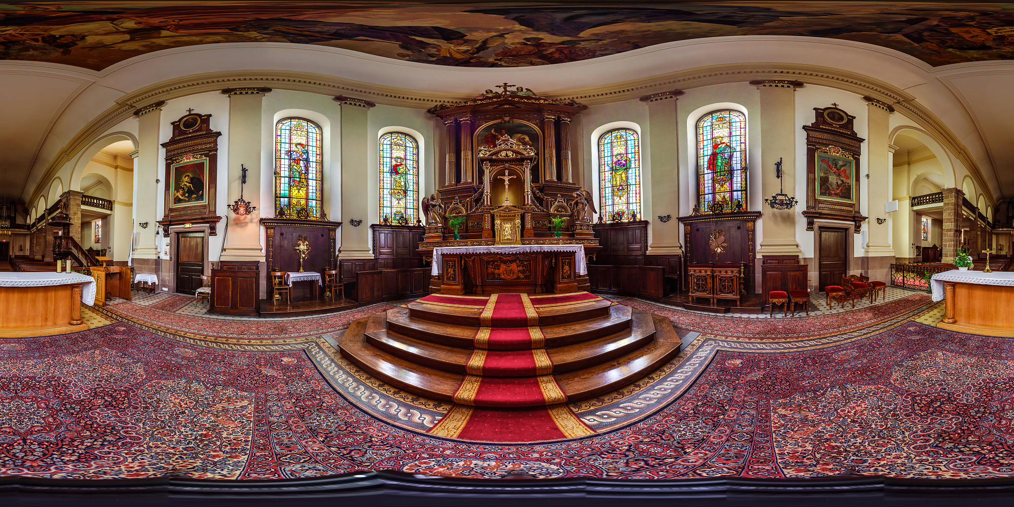 法国艾菲的圣乔治教堂内部。360度全景。图片下载