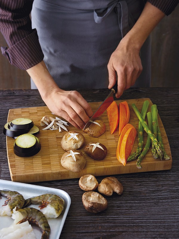 天妇罗配蔬菜和大虾:蘑菇得分图片下载