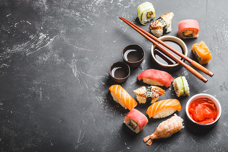 日本混合寿司套装图片下载