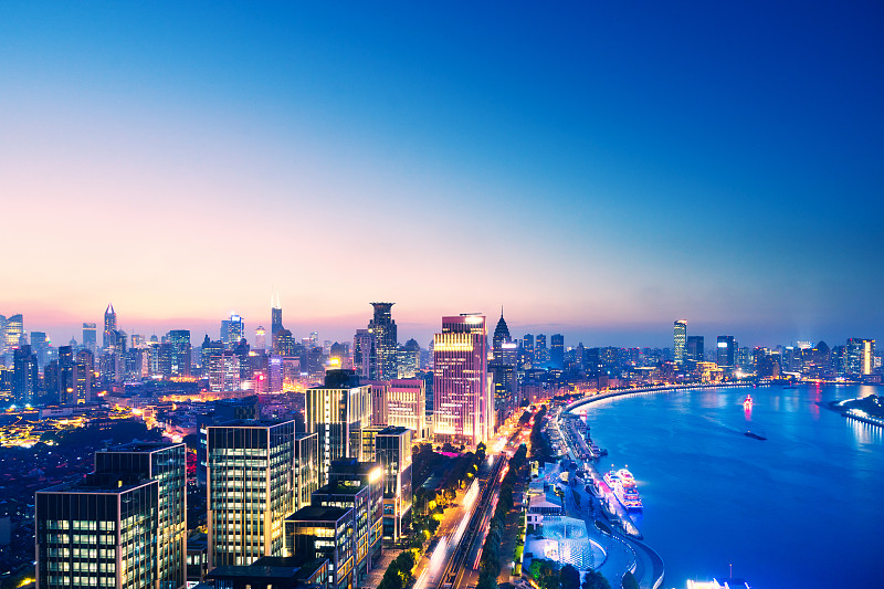 日出时分上海都市风光图片素材