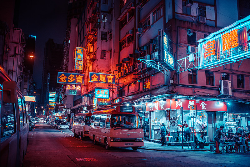 夜晚的香港街道图片下载