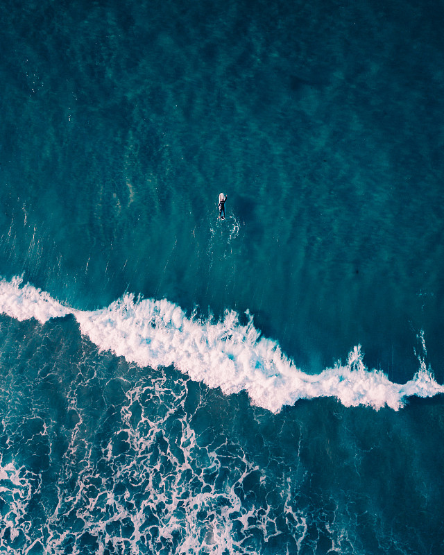 海浪和大海，库吉海滩，澳大利亚图片素材