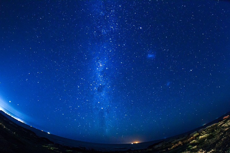 从Piriápolis，乌拉圭观看银河系图片下载