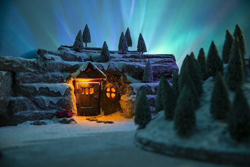 圣诞老人的家户外创意微景观静物图片素材