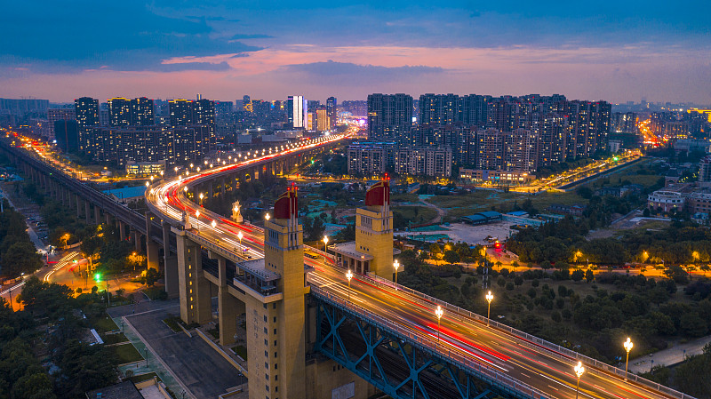 南京长江大桥夜景图片下载
