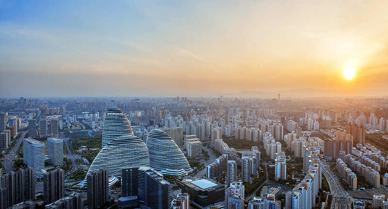 夕阳下俯拍城市北京图片下载