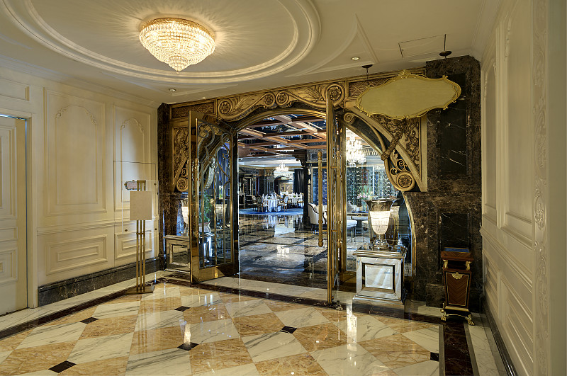 Luxury western restaurant entrance hall图片素材