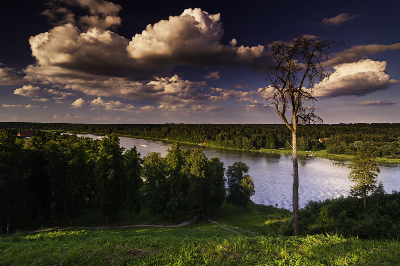Nemunas河景观，Birstonas，考纳斯，立陶宛图片下载