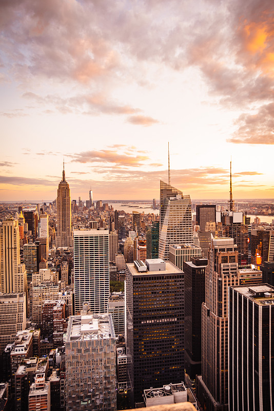 纽约市天际线-中城和帝国大厦图片素材