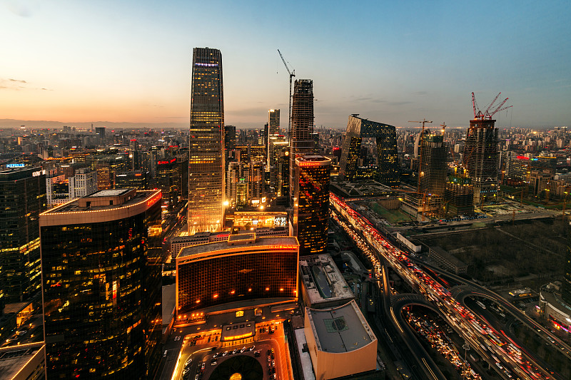 鸟瞰图北京天际线在黄昏图片下载
