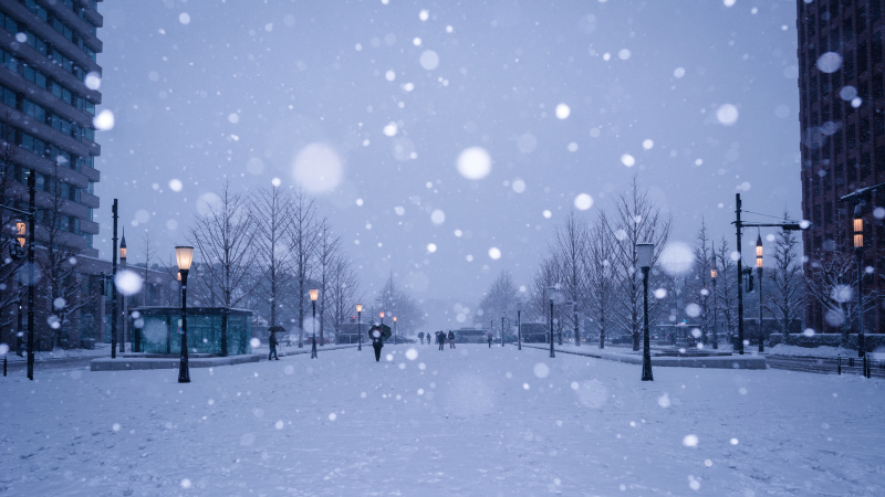 东京丸之内的一个下雪天图片素材