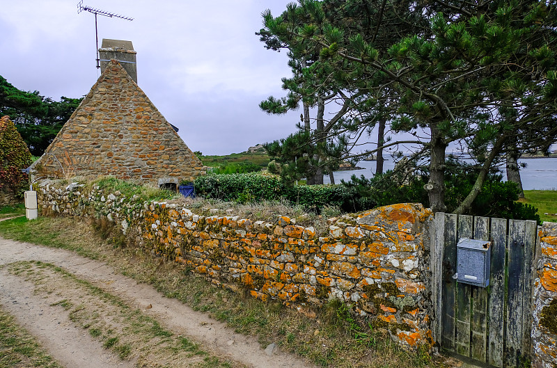 风景如画的布雷哈特岛在布列塔尼，法国图片素材