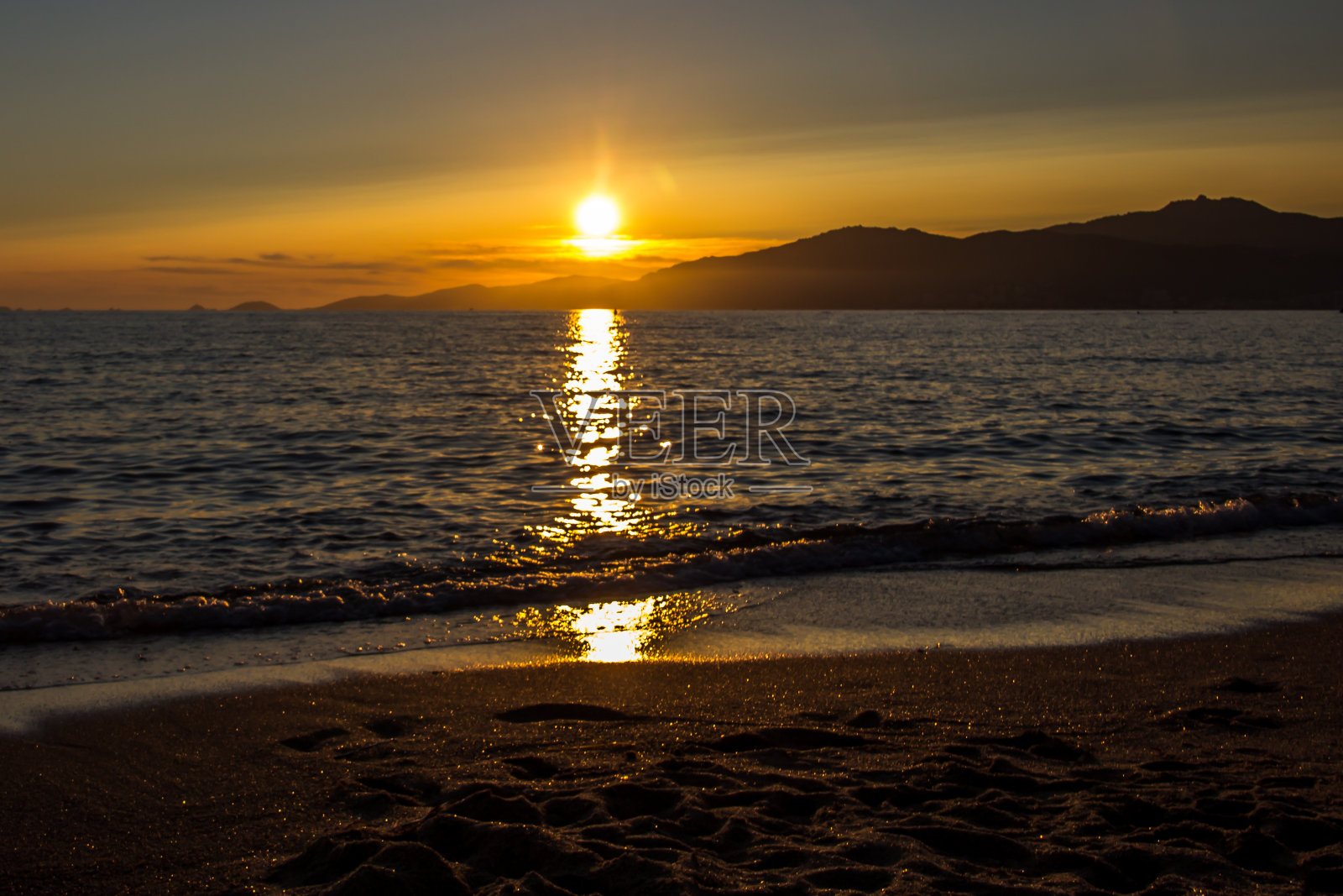 日落海滩,科西嘉岛照片摄影图片
