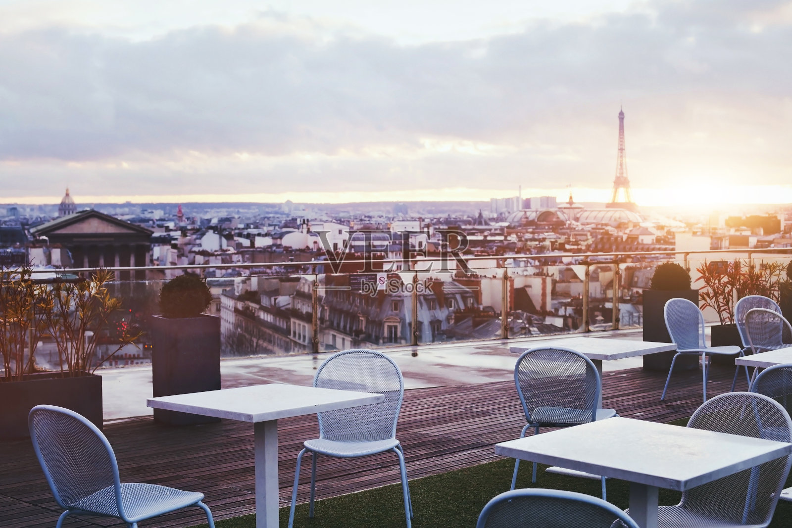 巴黎屋顶餐厅照片摄影图片