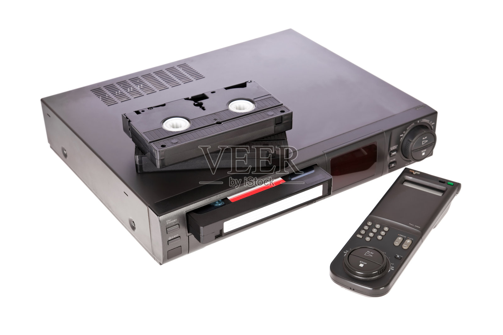 旧录像机和磁带隔离在白色照片摄影图片