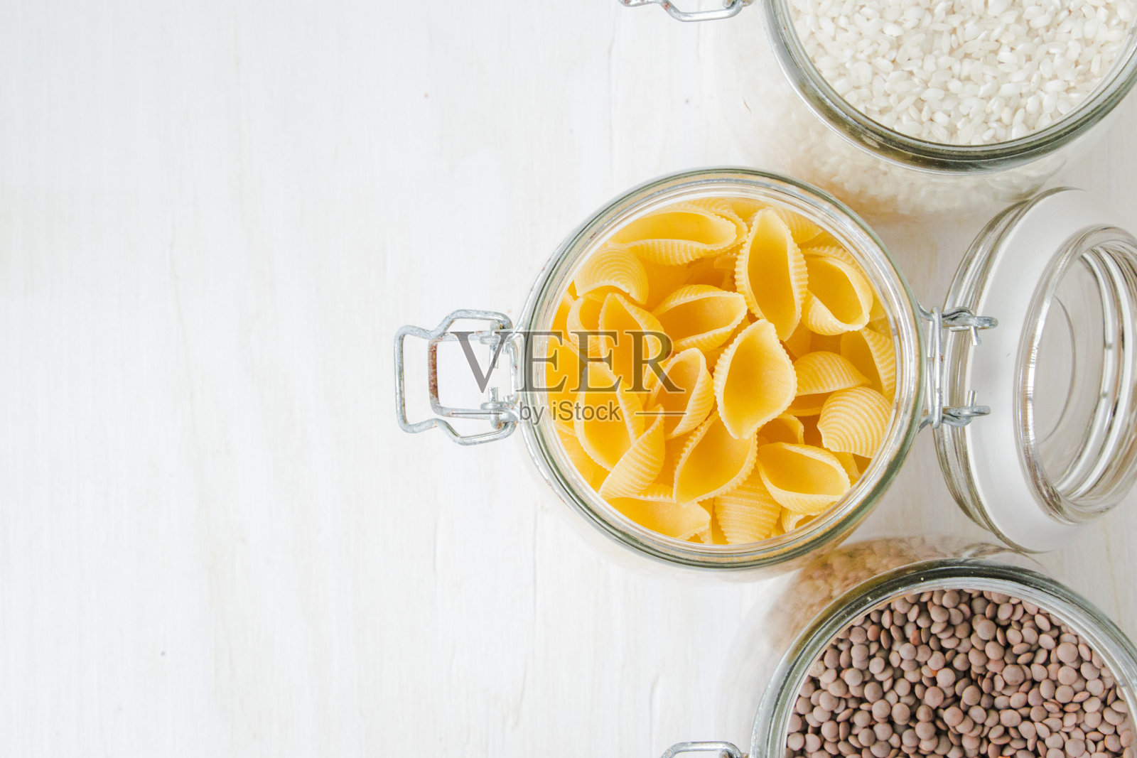 食谱配料:面壳，米饭，扁豆。健康食品。照片摄影图片