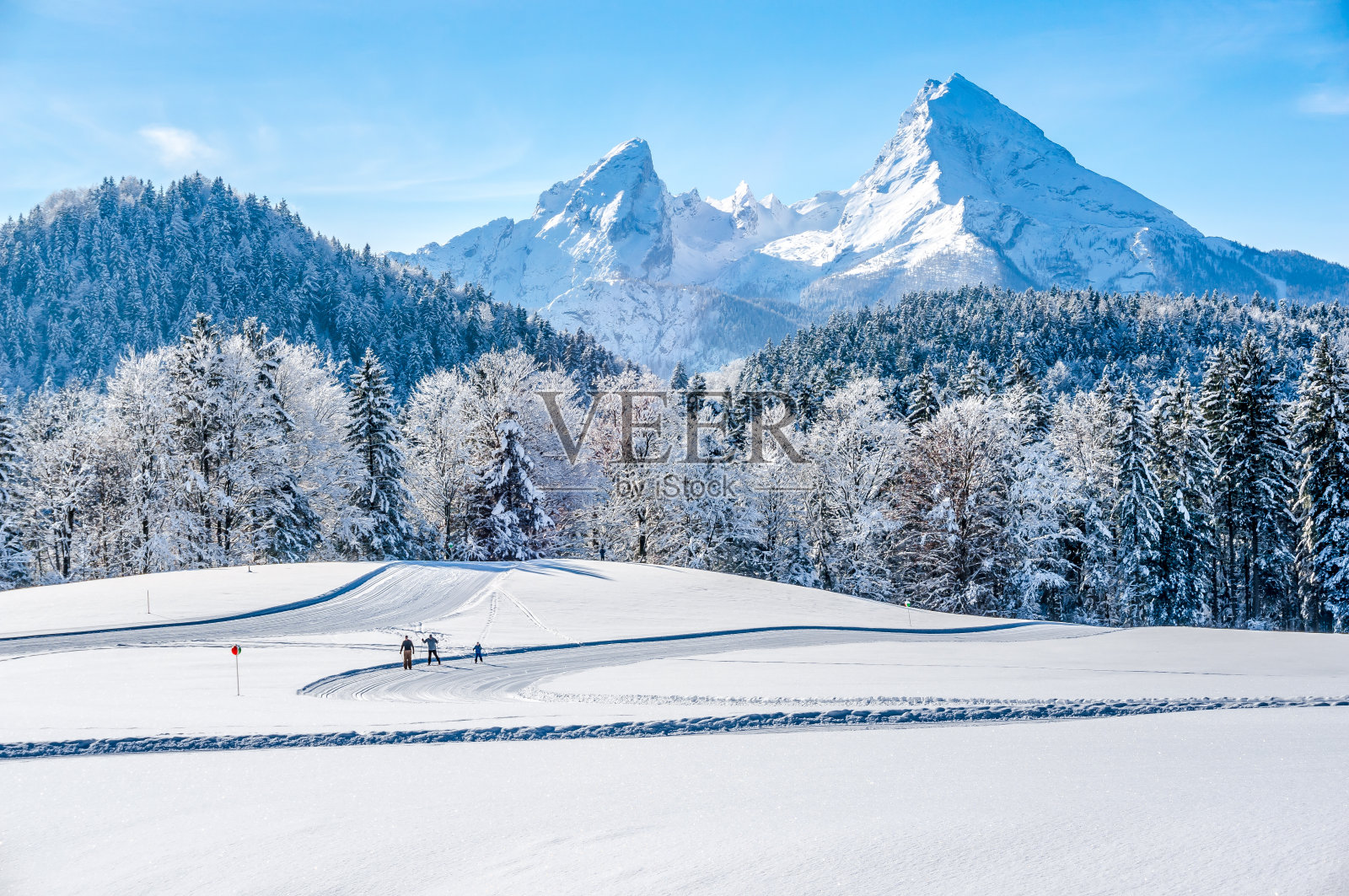 冬季景观在巴伐利亚阿尔卑斯与瓦茨曼山脉，德国照片摄影图片