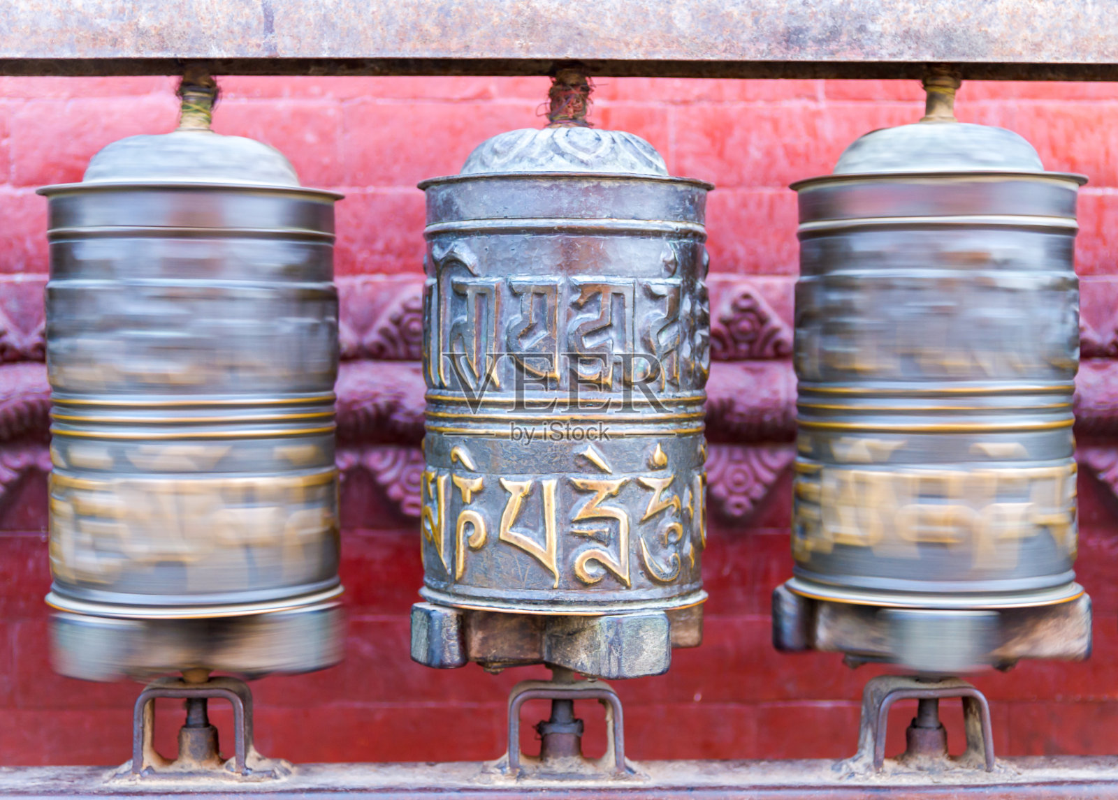 斯瓦扬布纳特塔的祈祷轮照片摄影图片