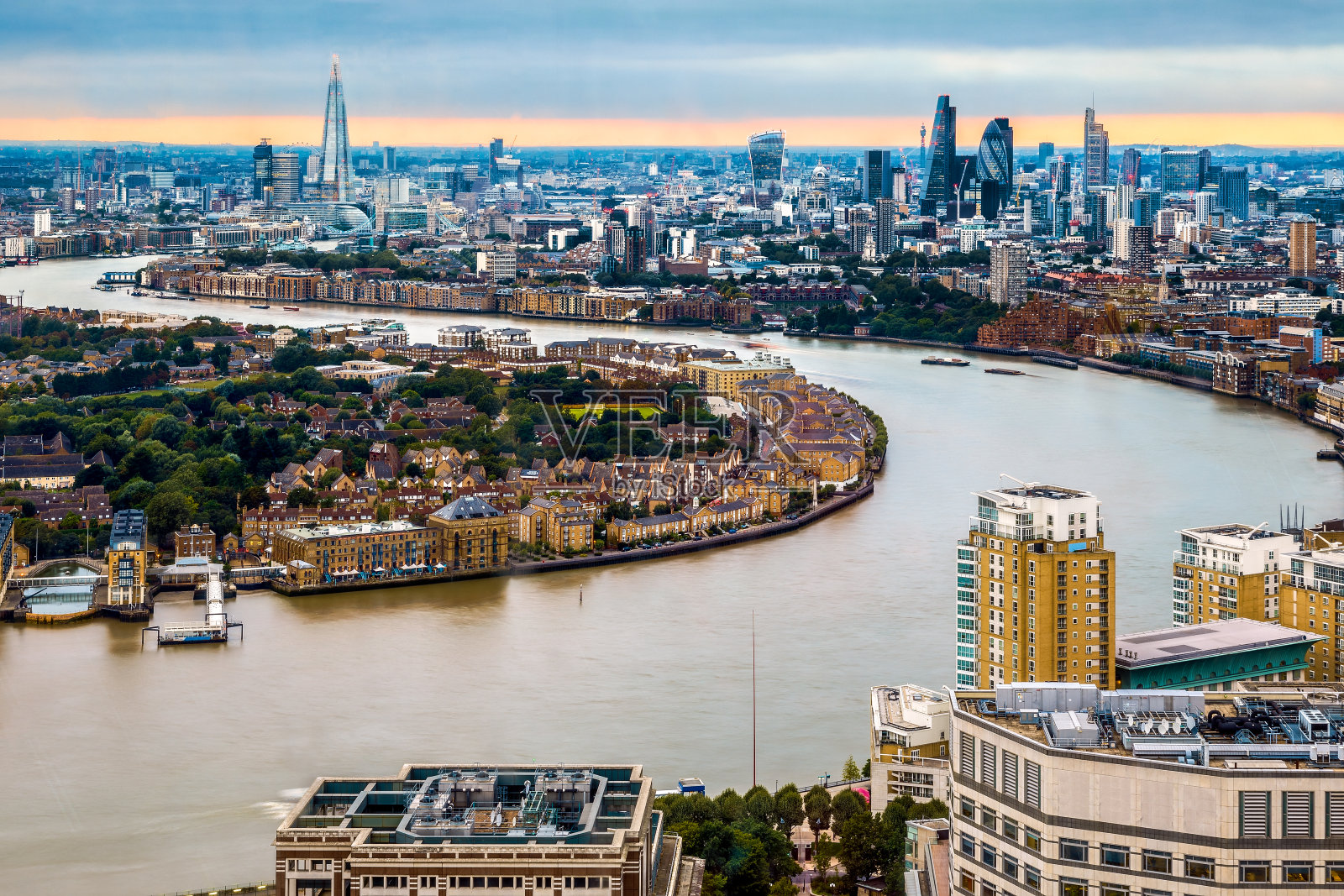 伦敦天际线，航拍与地标照片摄影图片