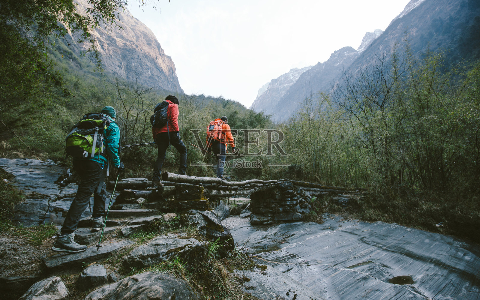 喜马拉雅山徒步旅行照片摄影图片