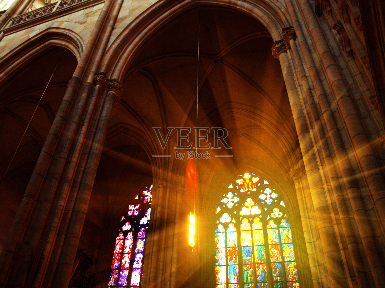 圣维塔斯大教堂内部，布拉格，捷克共和国照片摄影图片