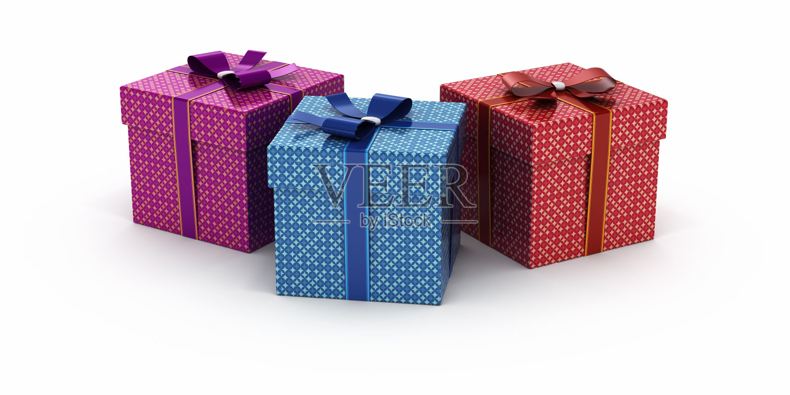 蓝紫红三色礼盒孤立白色背景照片摄影图片