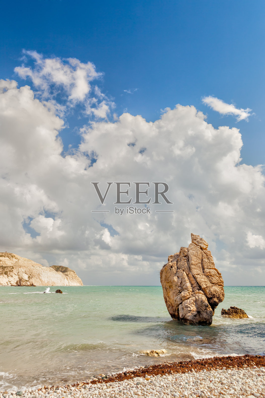 罗米亚海滩佩特拉的岩石照片摄影图片