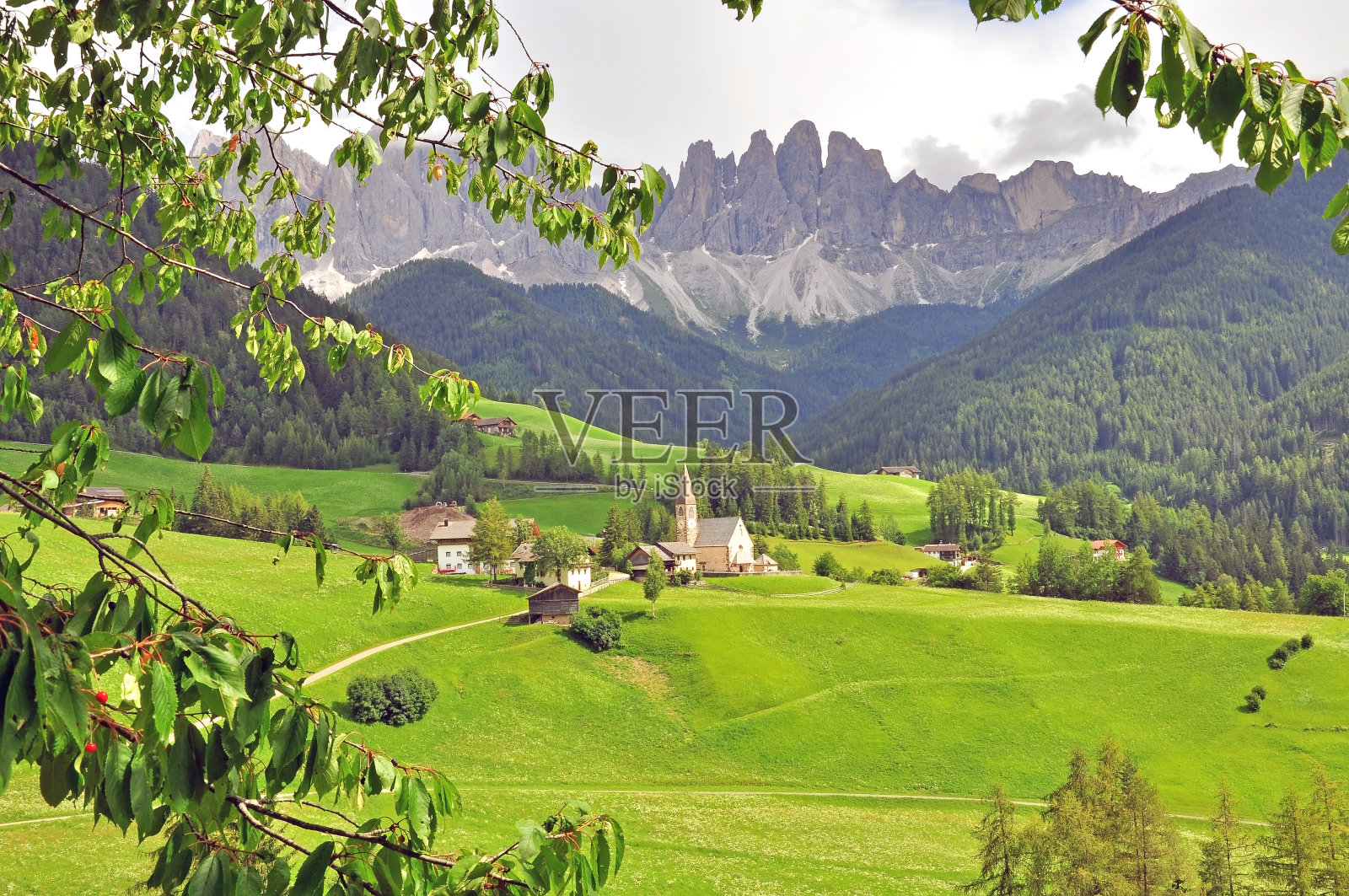 意大利阿尔卑斯山令人惊叹的风景照片摄影图片