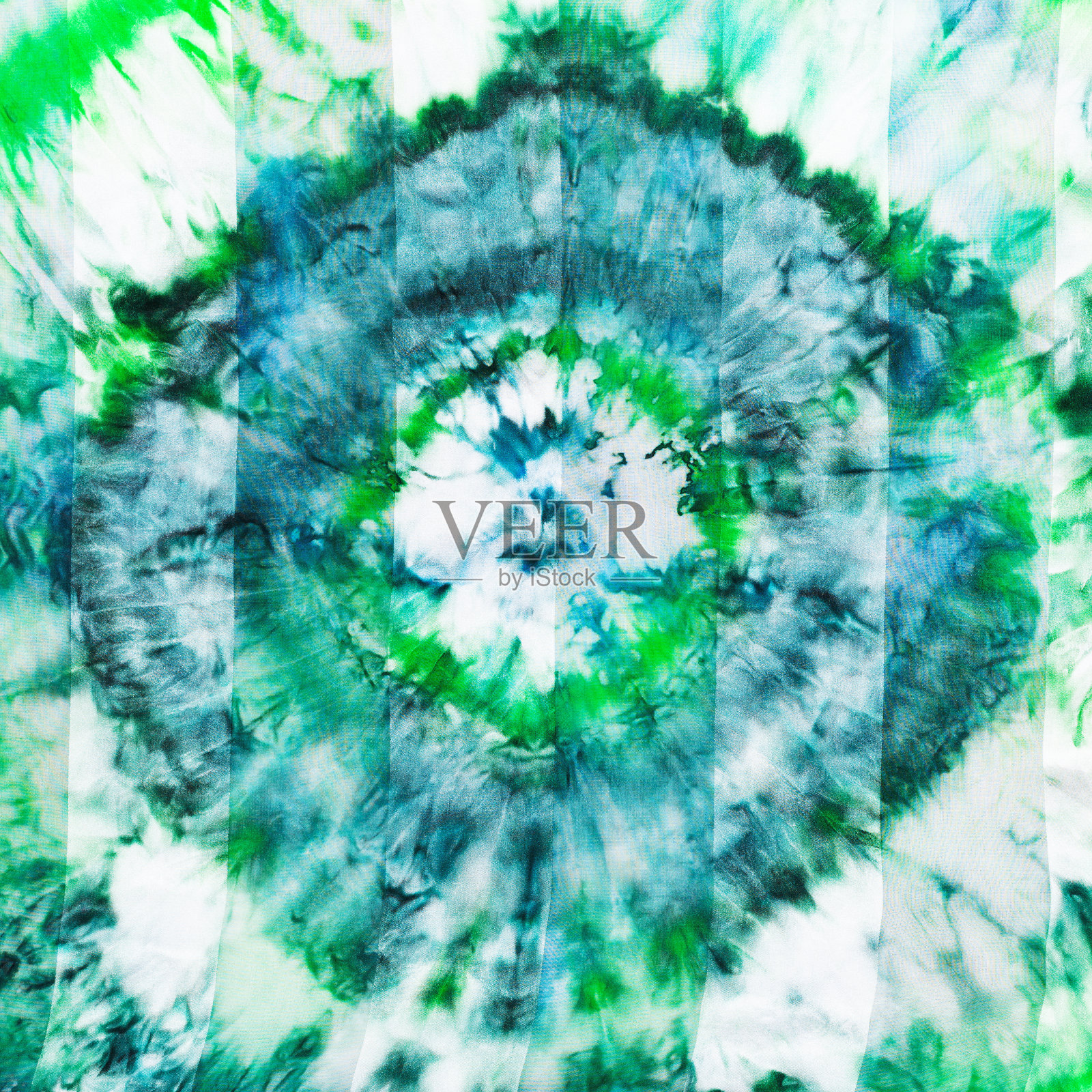 蜡染-抽象的绿色钻石图案在丝绸上插画图片素材