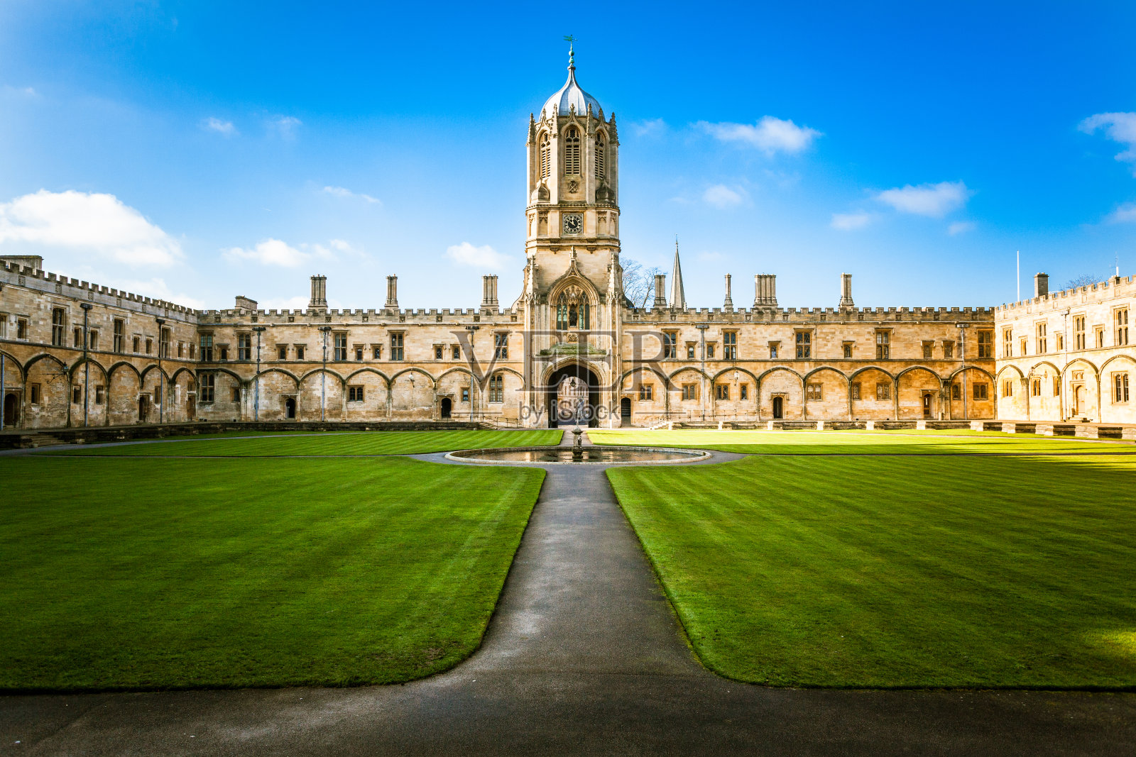 英国牛津大学基督教堂的汤姆塔和学院照片摄影图片