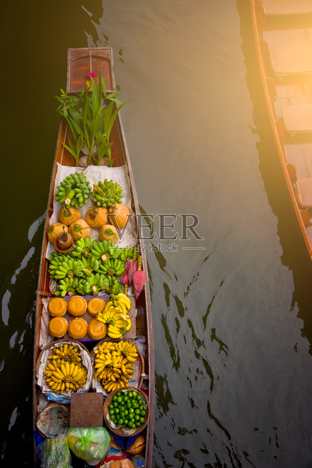 泰国传统的水上市场照片摄影图片