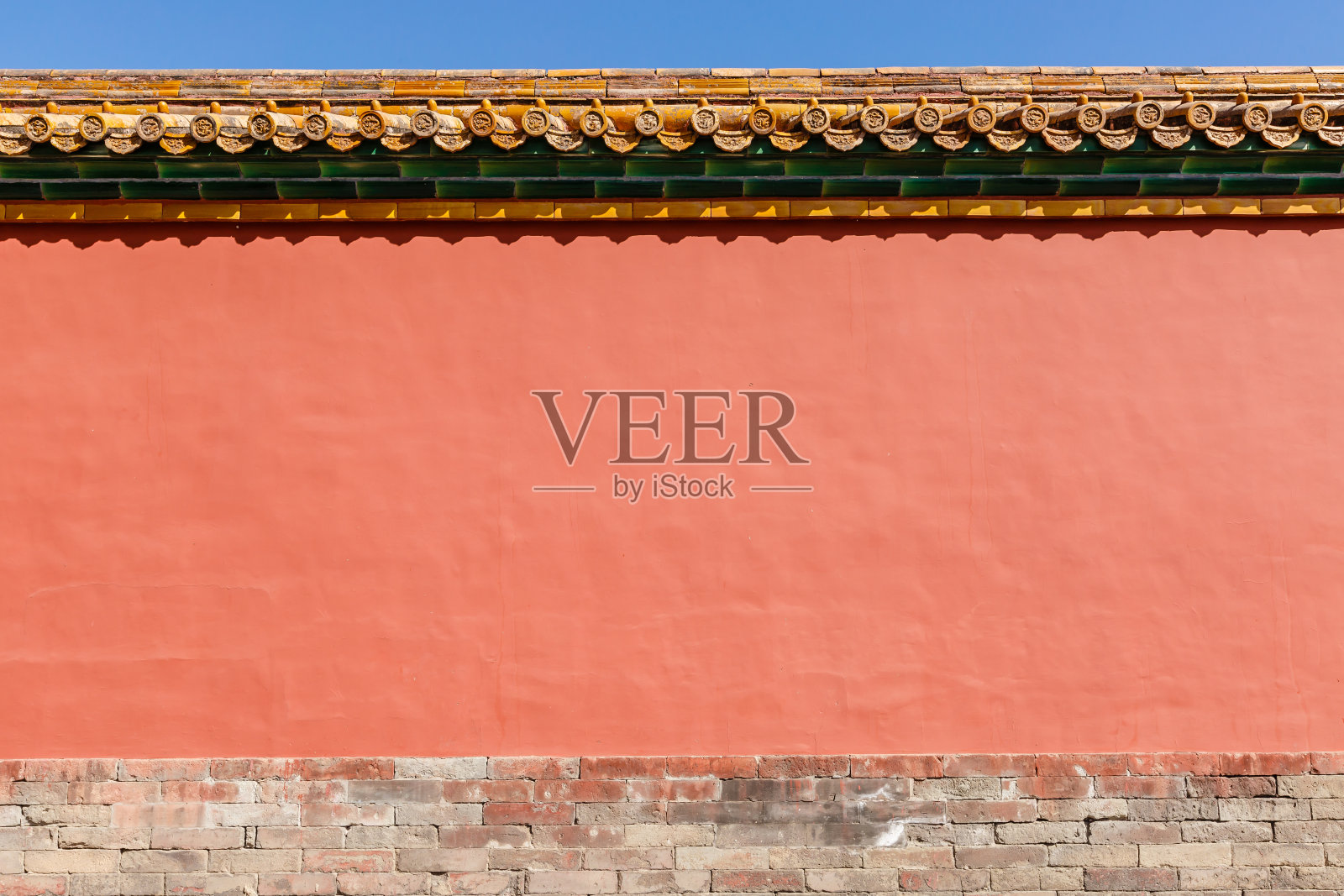 背景为北京紫禁城的红墙照片摄影图片