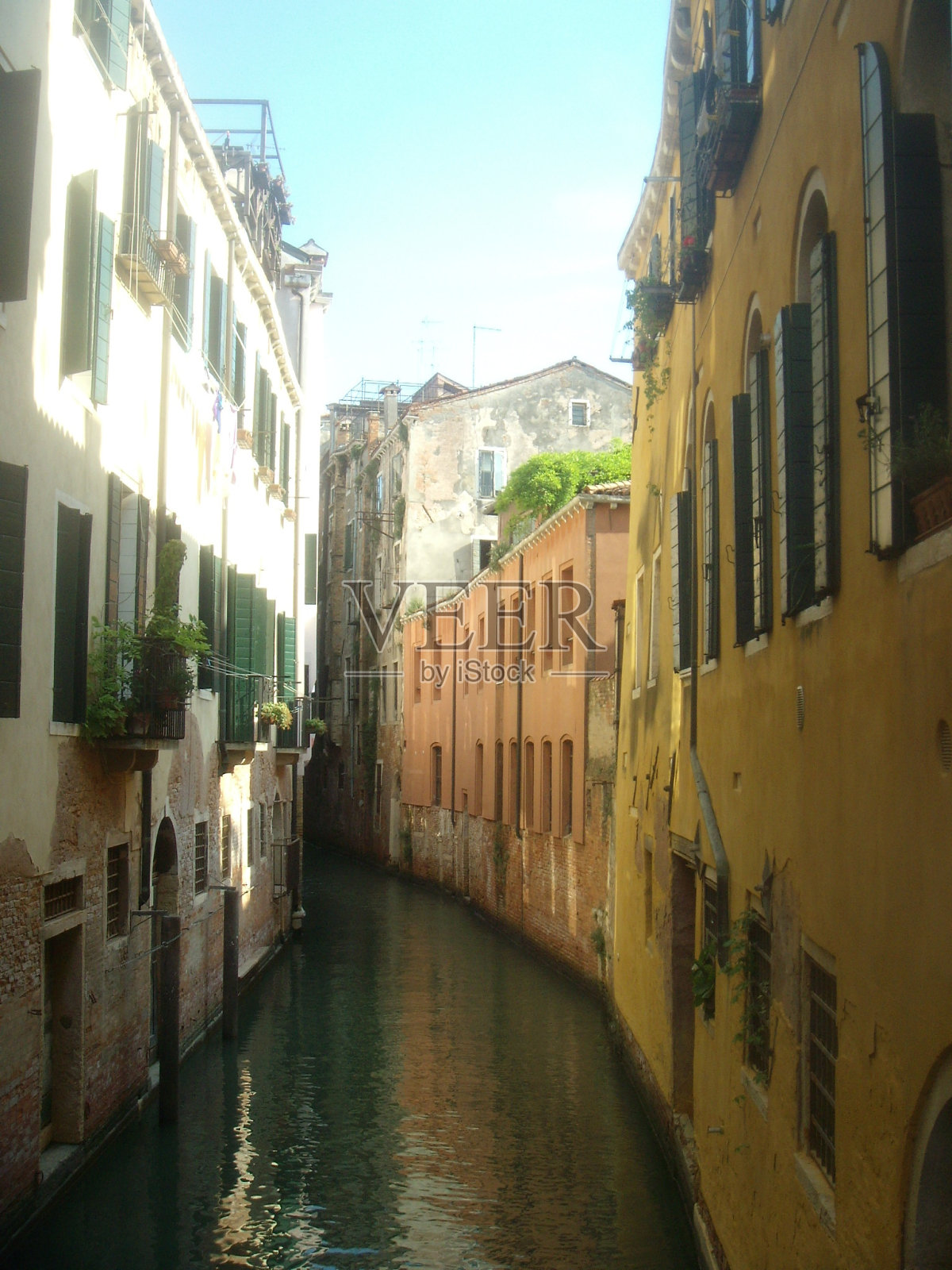威尼斯的一条小街照片摄影图片