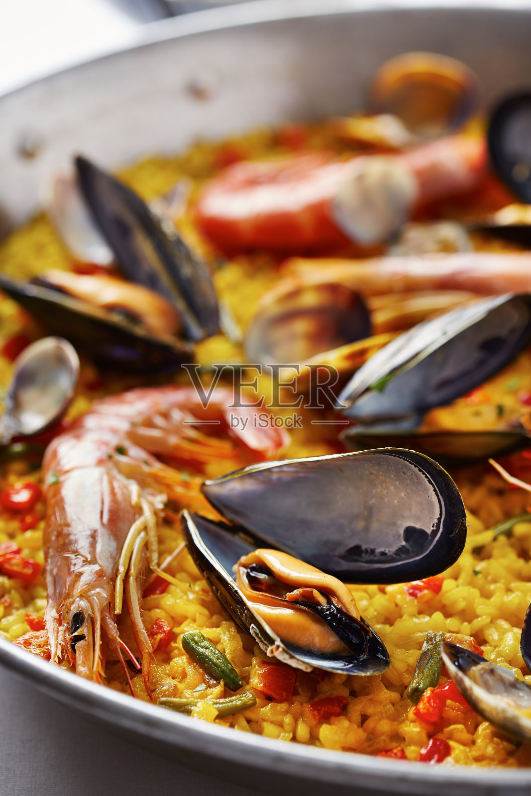 典型的西班牙海鲜饭照片摄影图片