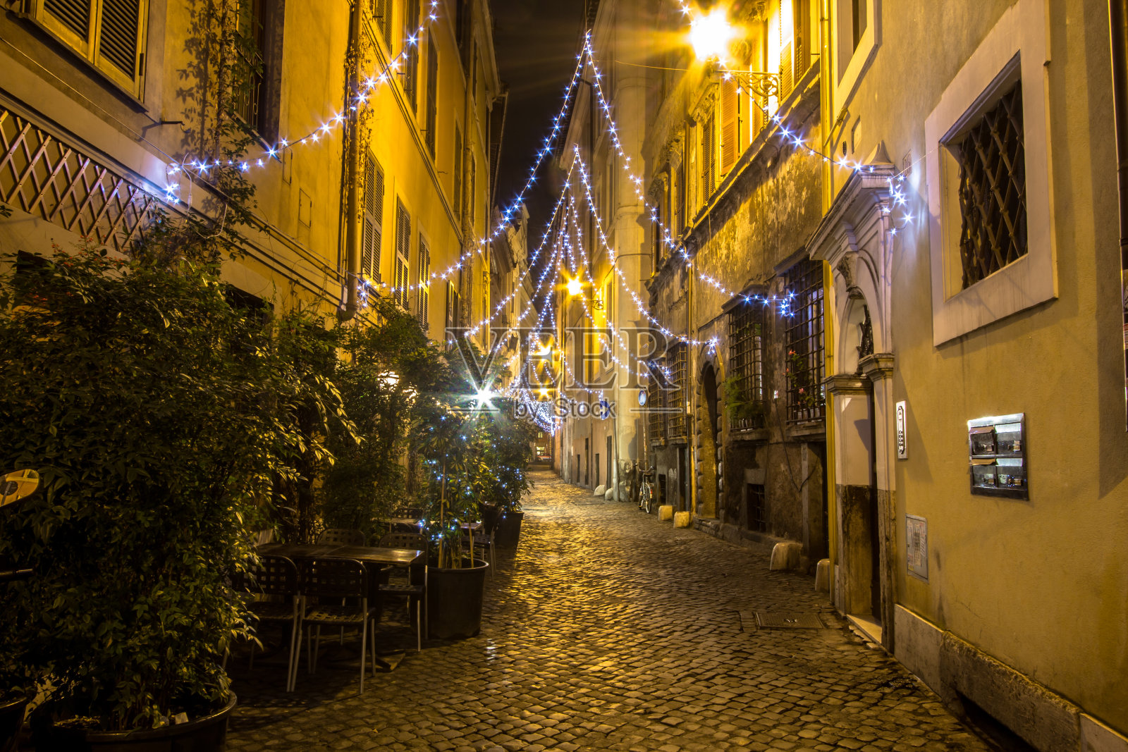 意大利古老罗马的狭窄街道照片摄影图片