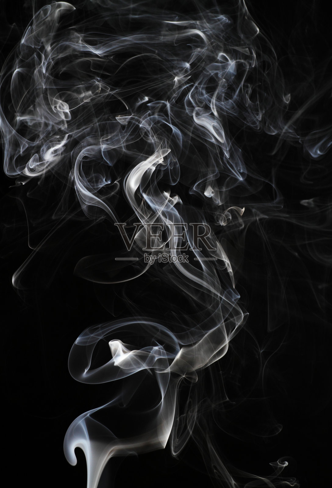 抽象烟孤立在黑色照片摄影图片