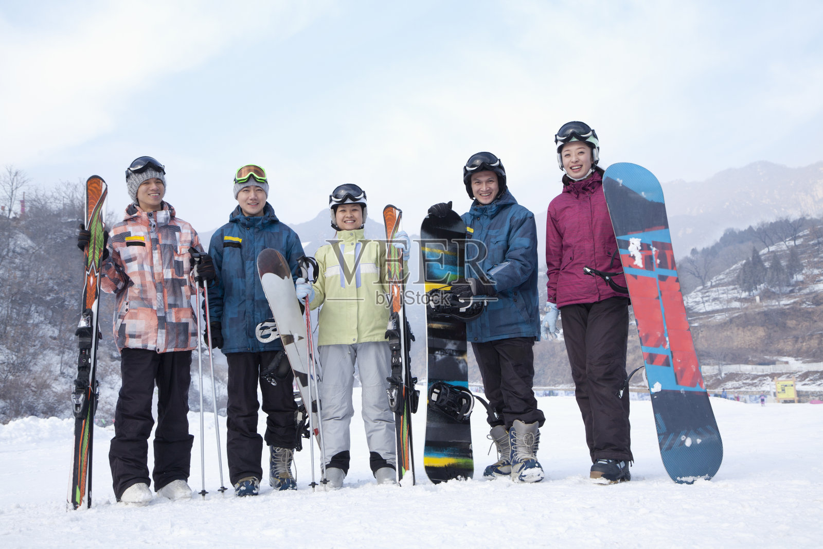 滑雪场滑雪板组，肖像照片摄影图片