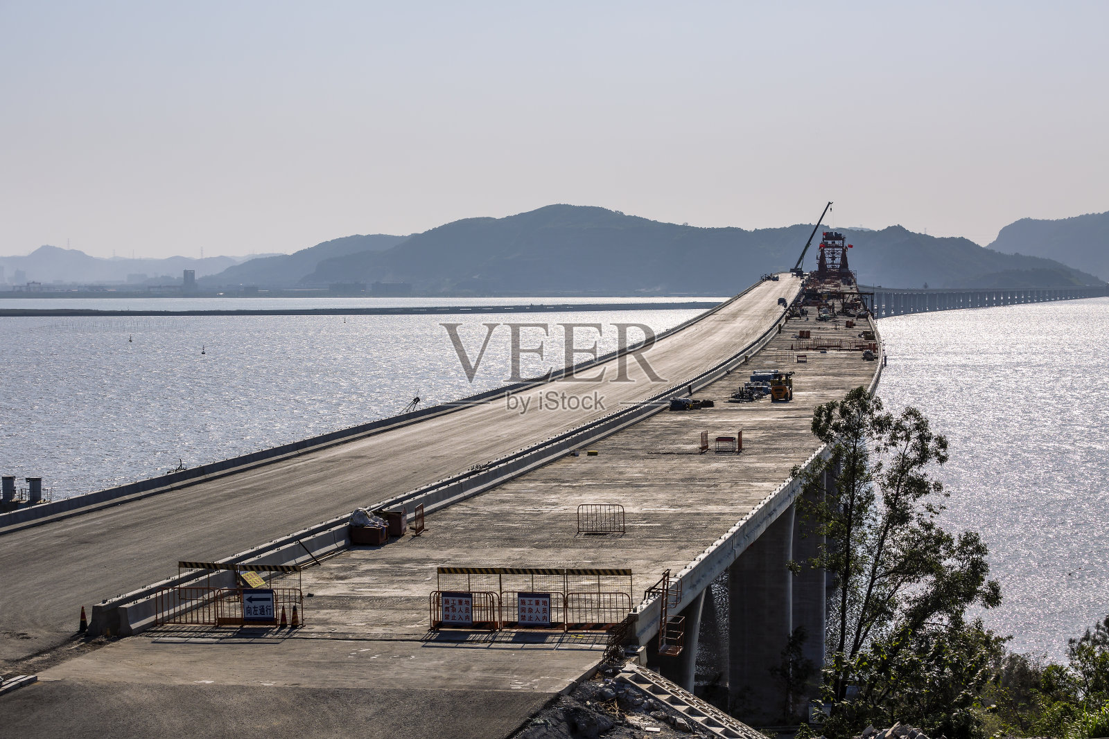 中国浙江乐清湾第一跨海大桥建设照片摄影图片
