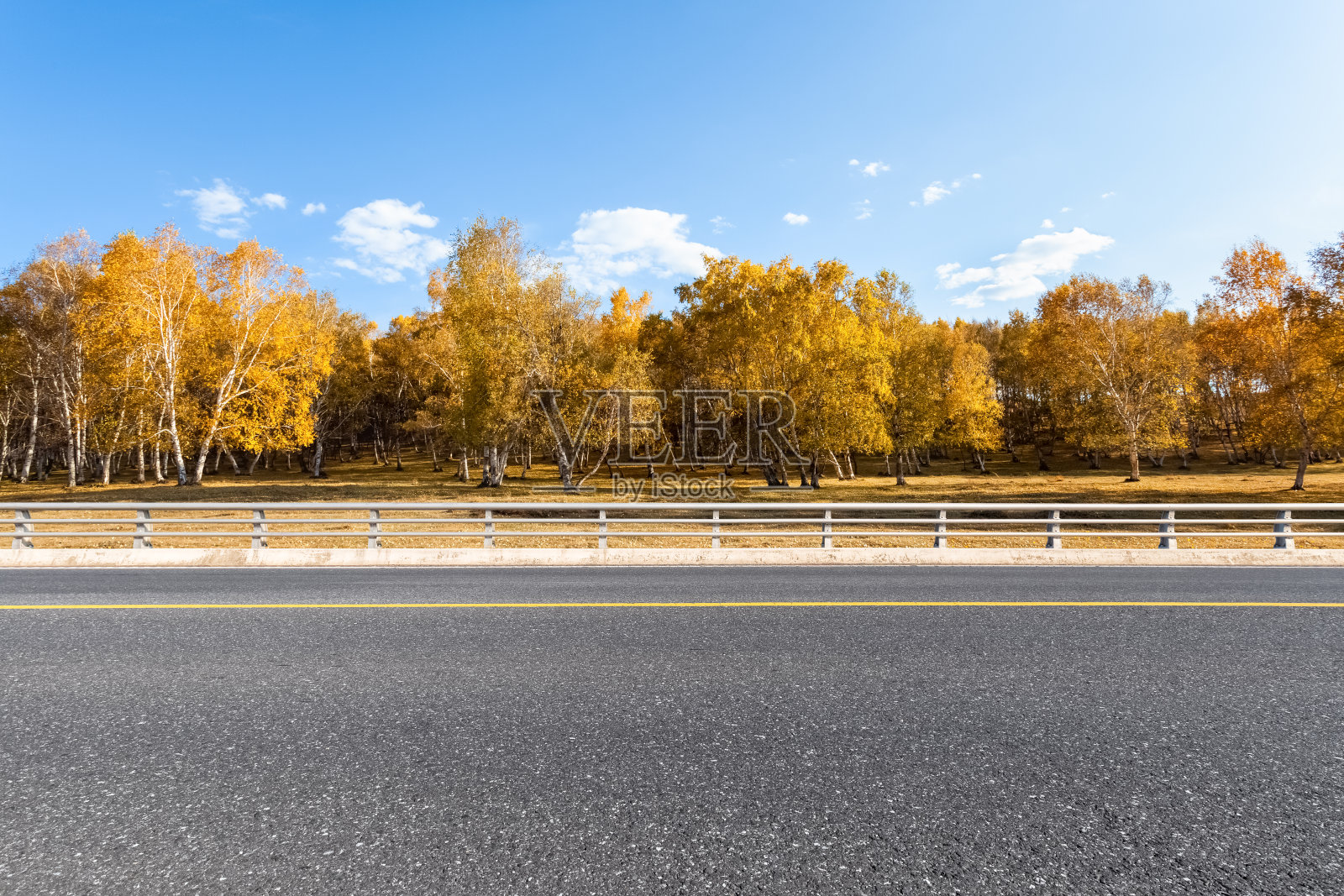秋天公路背景照片摄影图片