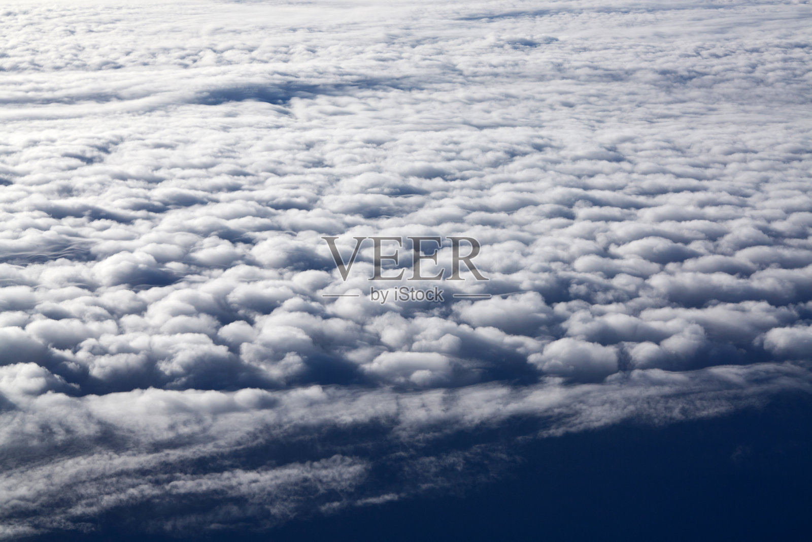 云层背景，在高海拔照片摄影图片