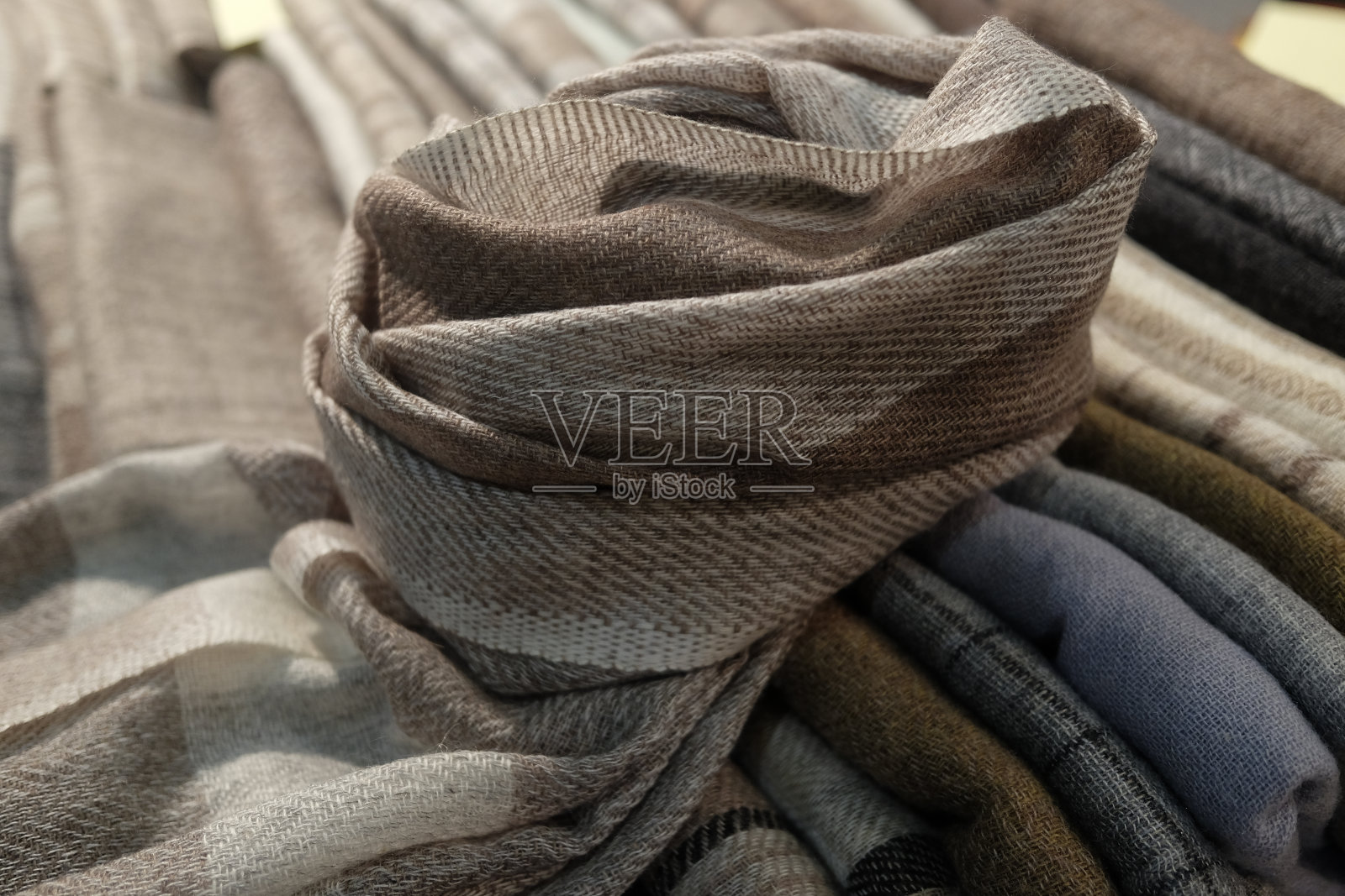 喜马拉雅羊绒围巾照片摄影图片