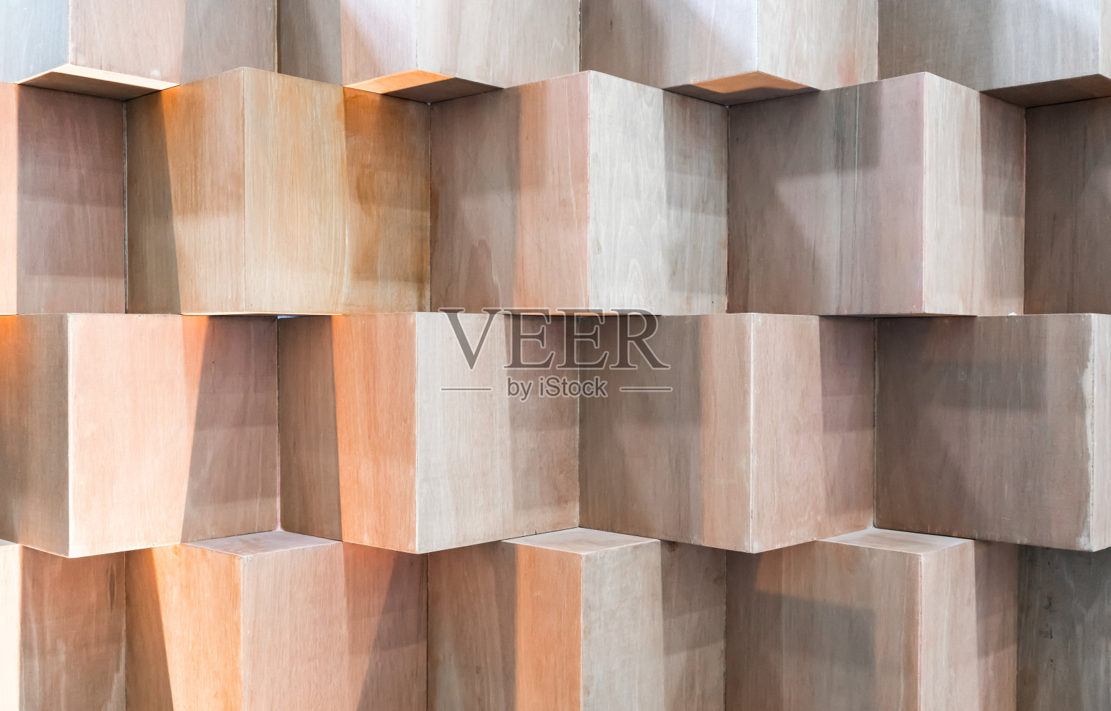 木制的立方体盒子创造了抽象的几何墙照片摄影图片