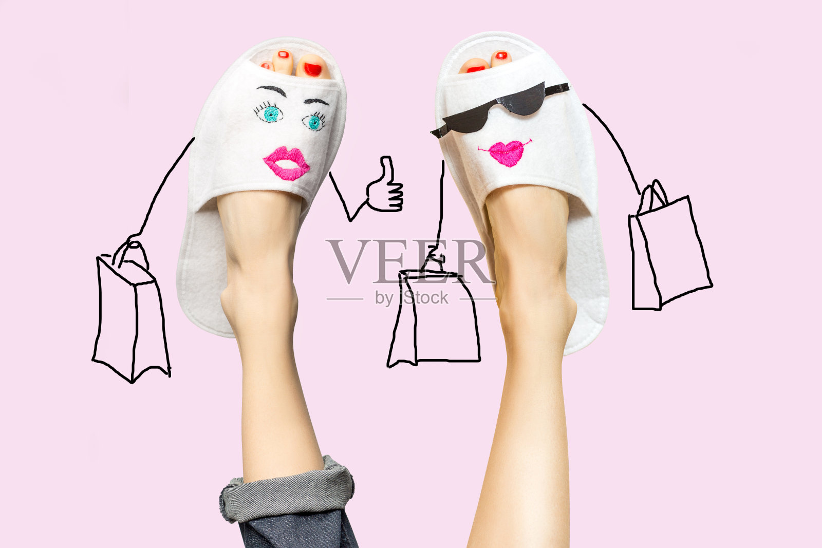 购物腿就像两个朋友一起购物的概念照片摄影图片